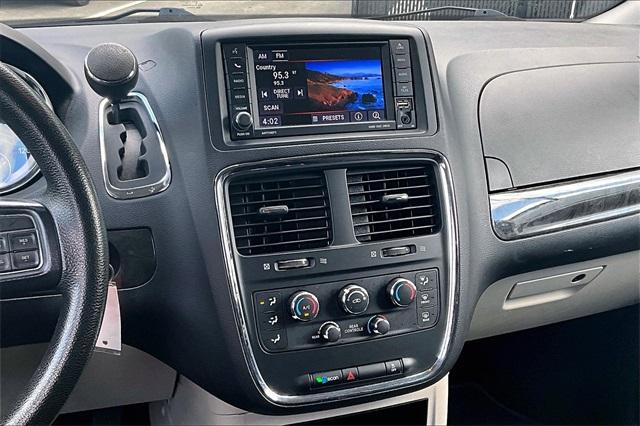 2019 Dodge Grand Caravan SE - Photo 6