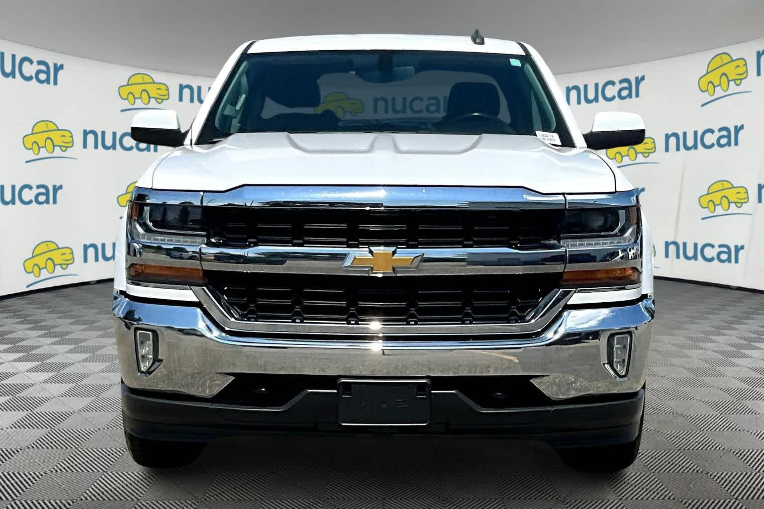 2018 Chevrolet Silverado 1500 LT 4WD Crew Cab 143.5 - Photo 2