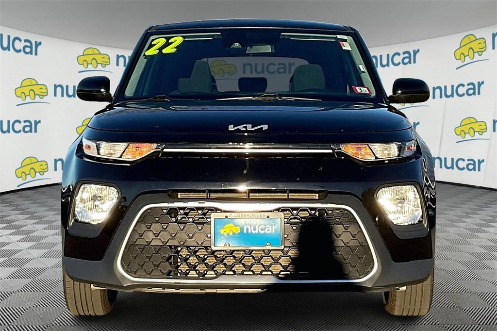 2022 Kia Soul LX - Photo 2