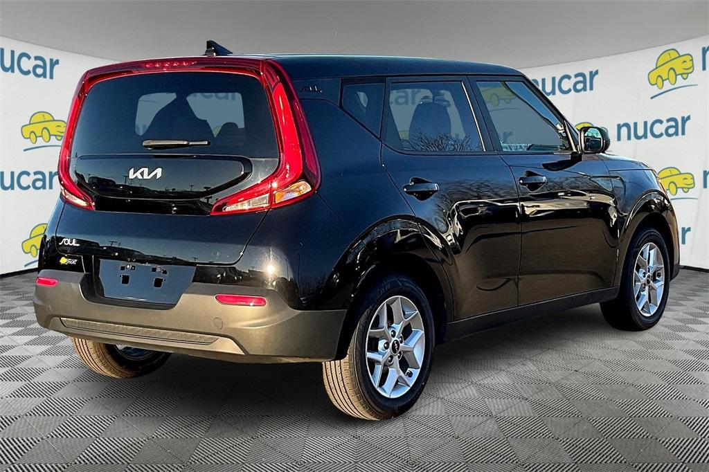 2022 Kia Soul LX - Photo 6