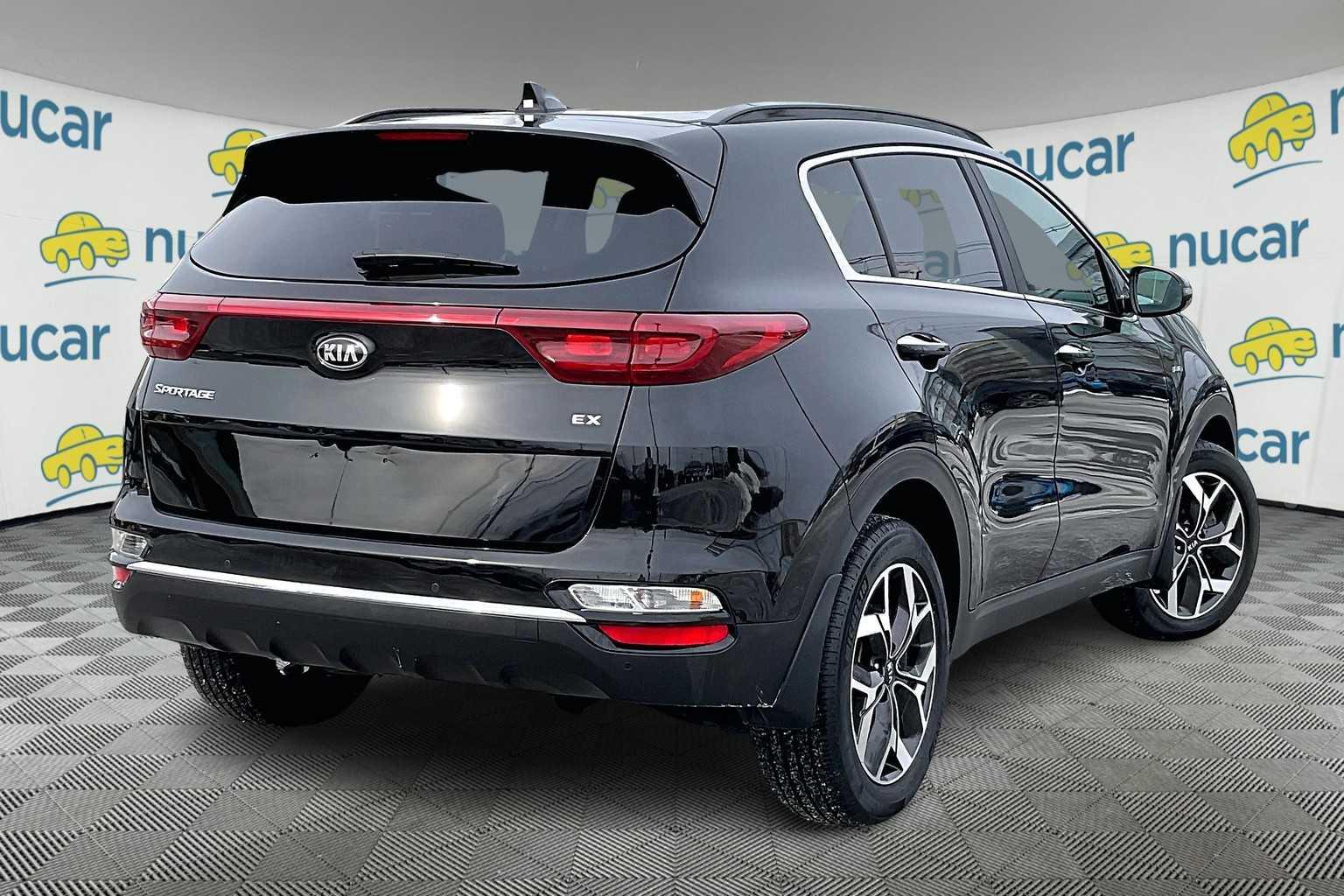 2022 Kia Sportage EX - Photo 6