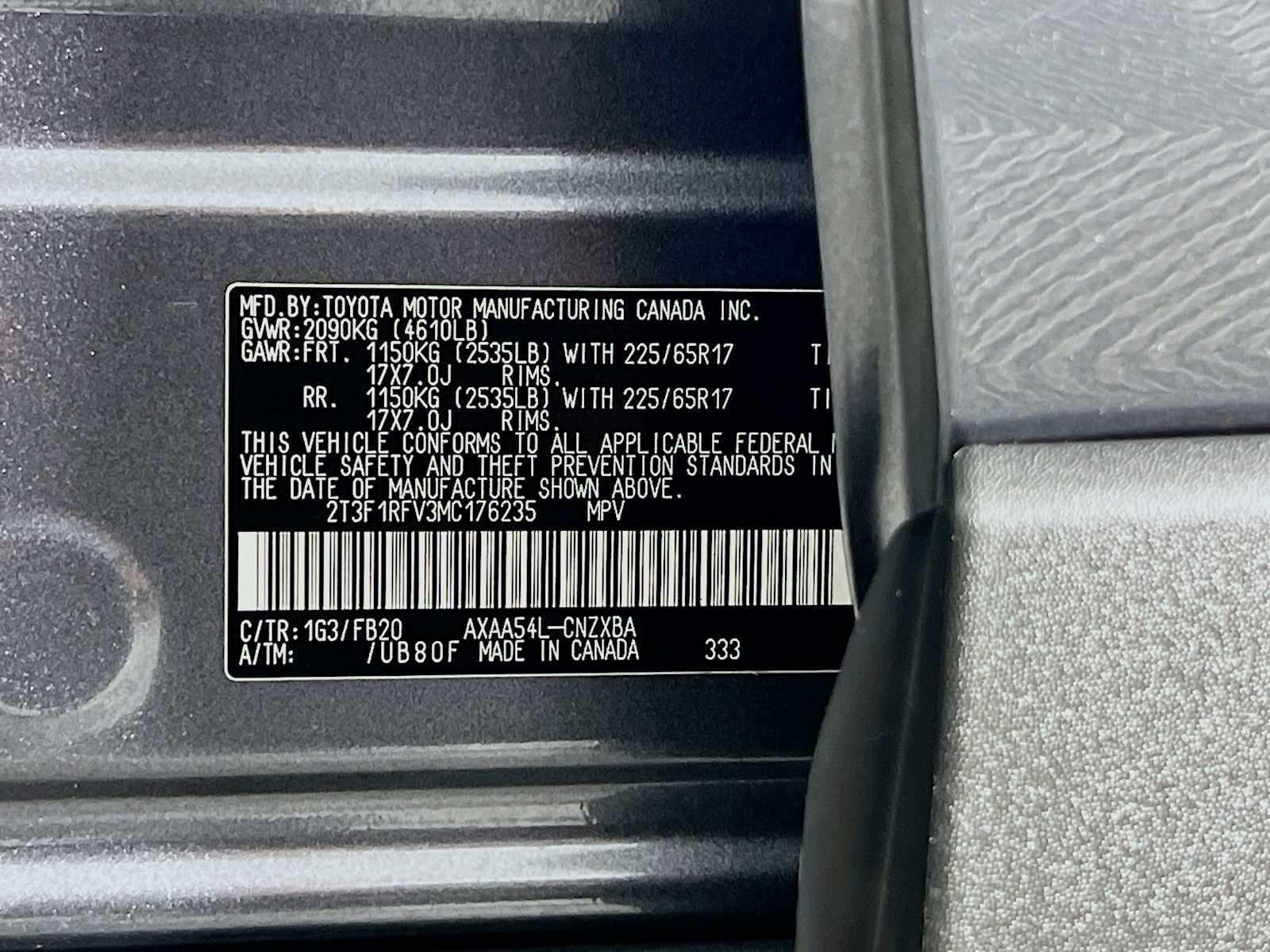 2021 Toyota RAV4 LE - Photo 30