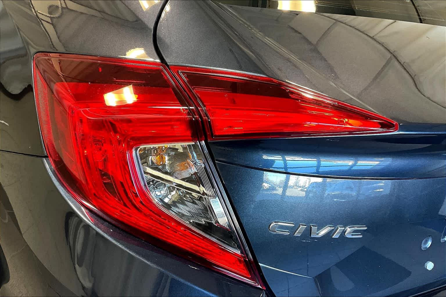 2019 Honda Civic LX - Photo 32