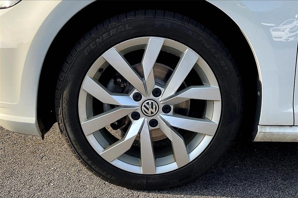 2019 Volkswagen Golf TSI SE 4-Door - Photo 7