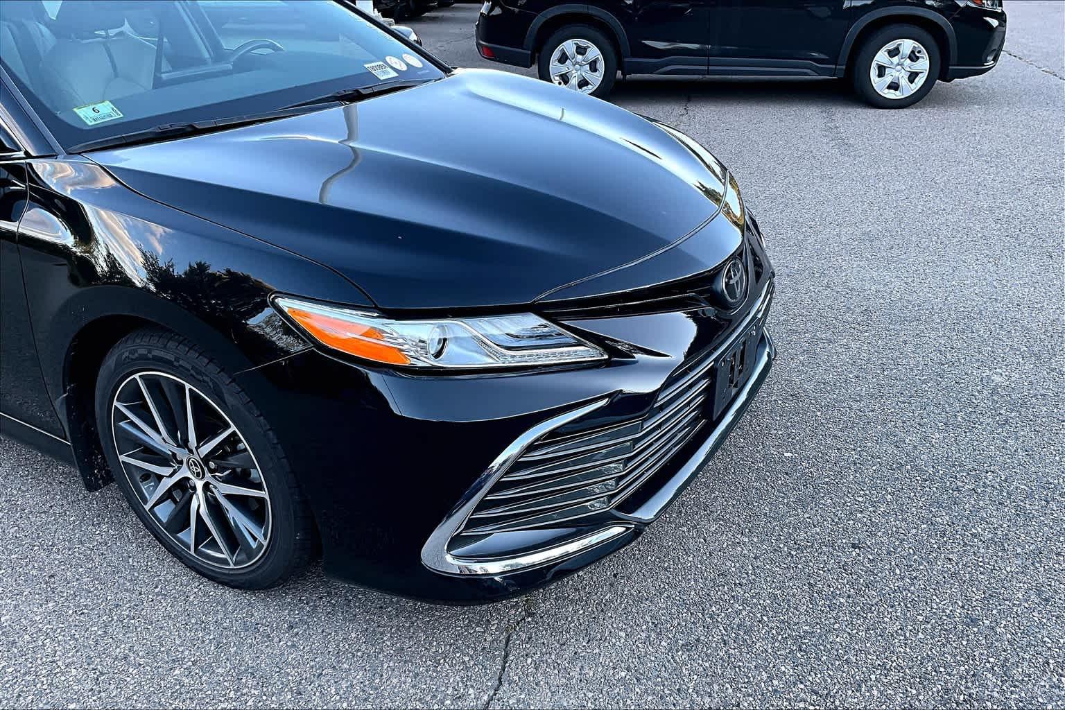 2021 Toyota Camry XLE - Photo 5