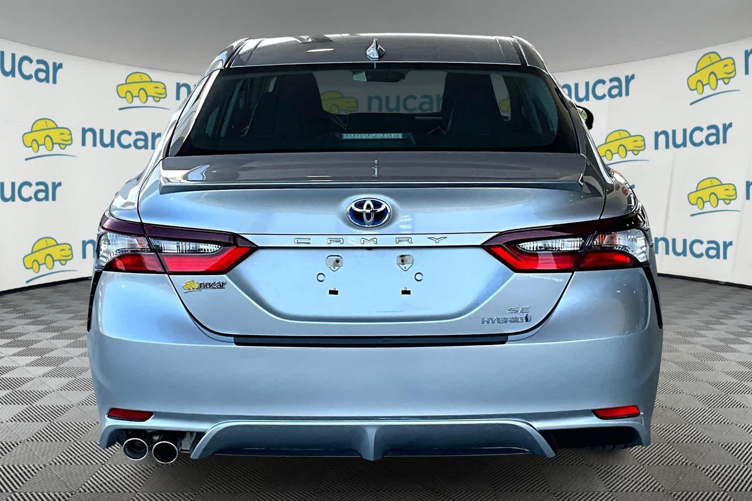 2021 Toyota Camry Hybrid SE - Photo 5