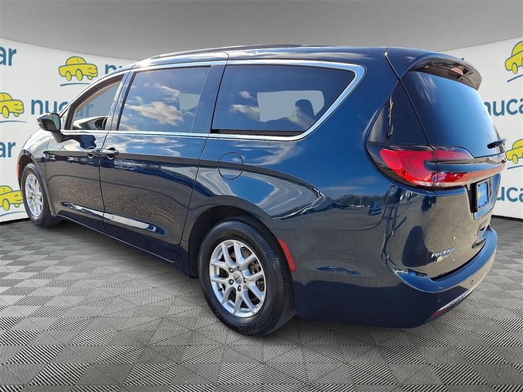 2021 Chrysler Pacifica Touring L - Photo 4