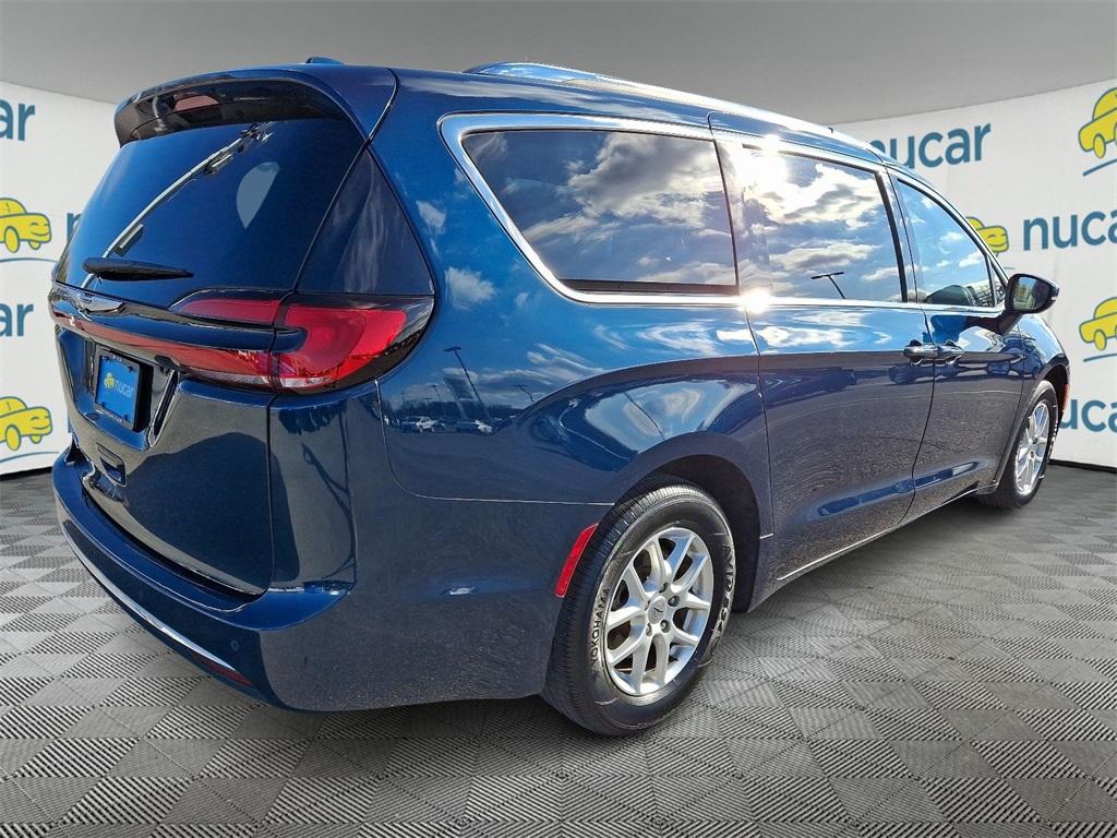 2021 Chrysler Pacifica Touring L - Photo 6