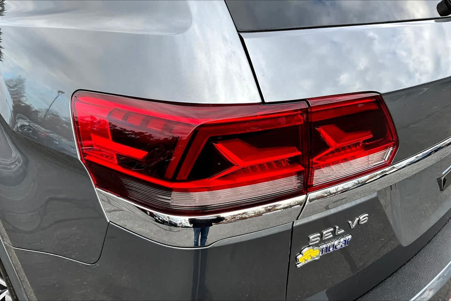 2021 Volkswagen Atlas 3.6L V6 SEL R-Line - Photo 33