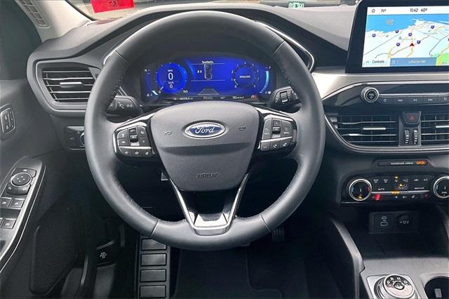 2022 Ford Escape Titanium - Photo 5