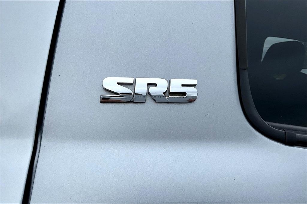 2019 Toyota Tundra SR5 - Photo 28