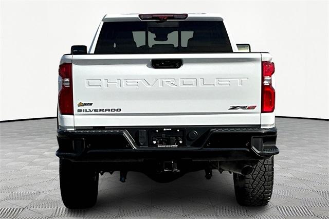 2024 Chevrolet Silverado 2500HD ZR2 - Photo 5