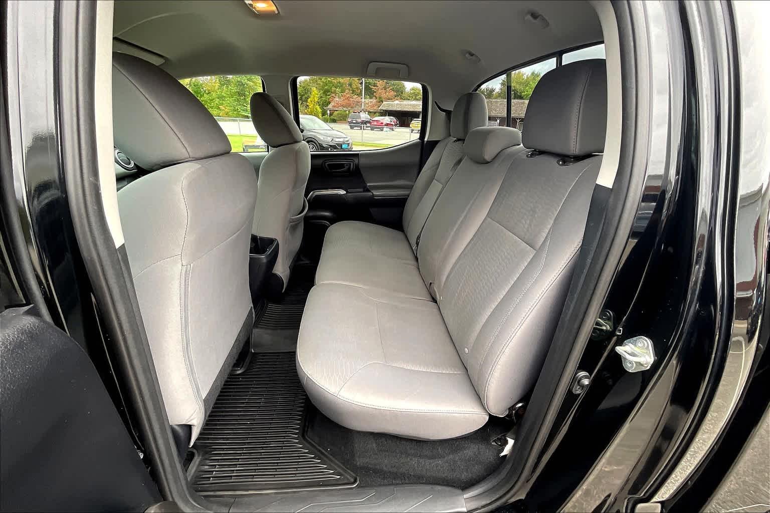 2018 Toyota Tacoma SR5 Double Cab 5 Bed V6 4x4 AT - Photo 15