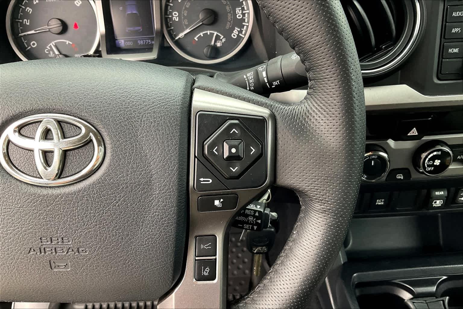 2018 Toyota Tacoma SR5 Double Cab 5 Bed V6 4x4 AT - Photo 23