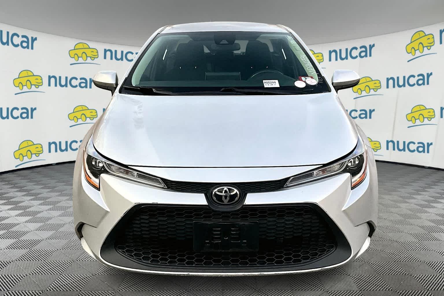 2021 Toyota Corolla LE - Photo 2