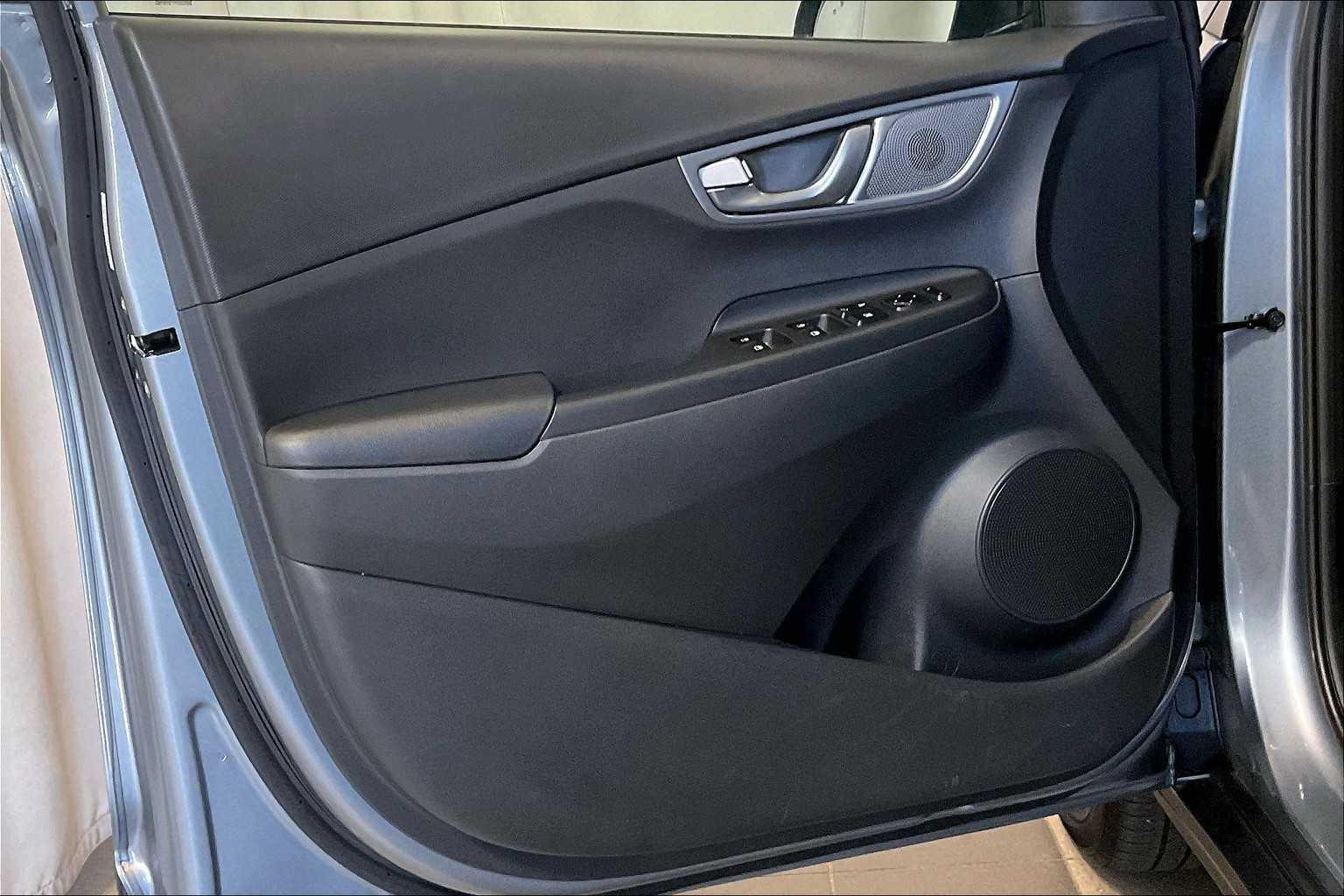 2021 Hyundai Kona Electric SEL - Photo 9