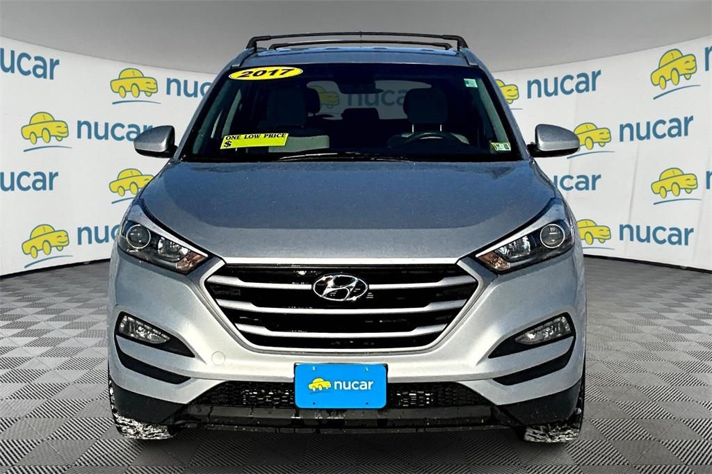 2017 Hyundai Tucson SE - Photo 2