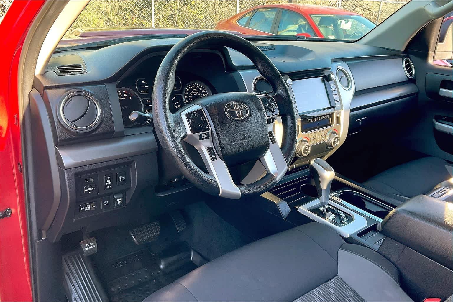 2021 Toyota Tundra SR5 CrewMax 5.5 Bed 5.7L - Photo 8