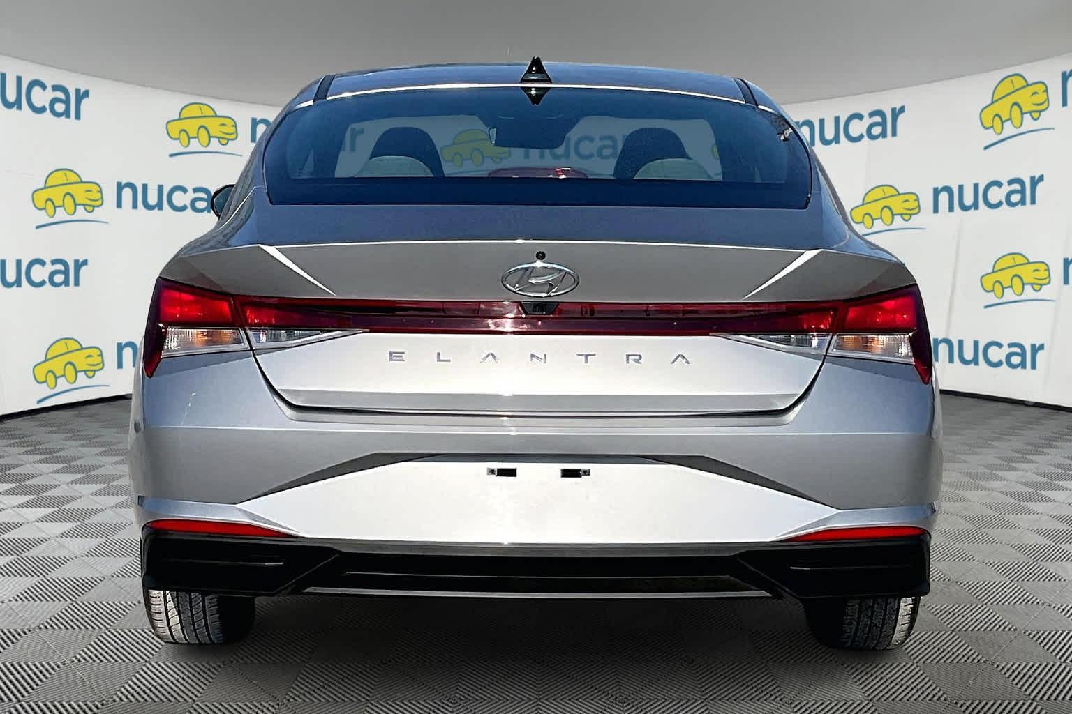 2022 Hyundai Elantra SEL - Photo 5