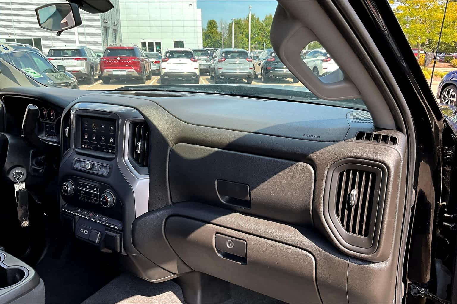 2021 Chevrolet Silverado 1500 Custom 4WD Crew Cab 147 - Photo 13