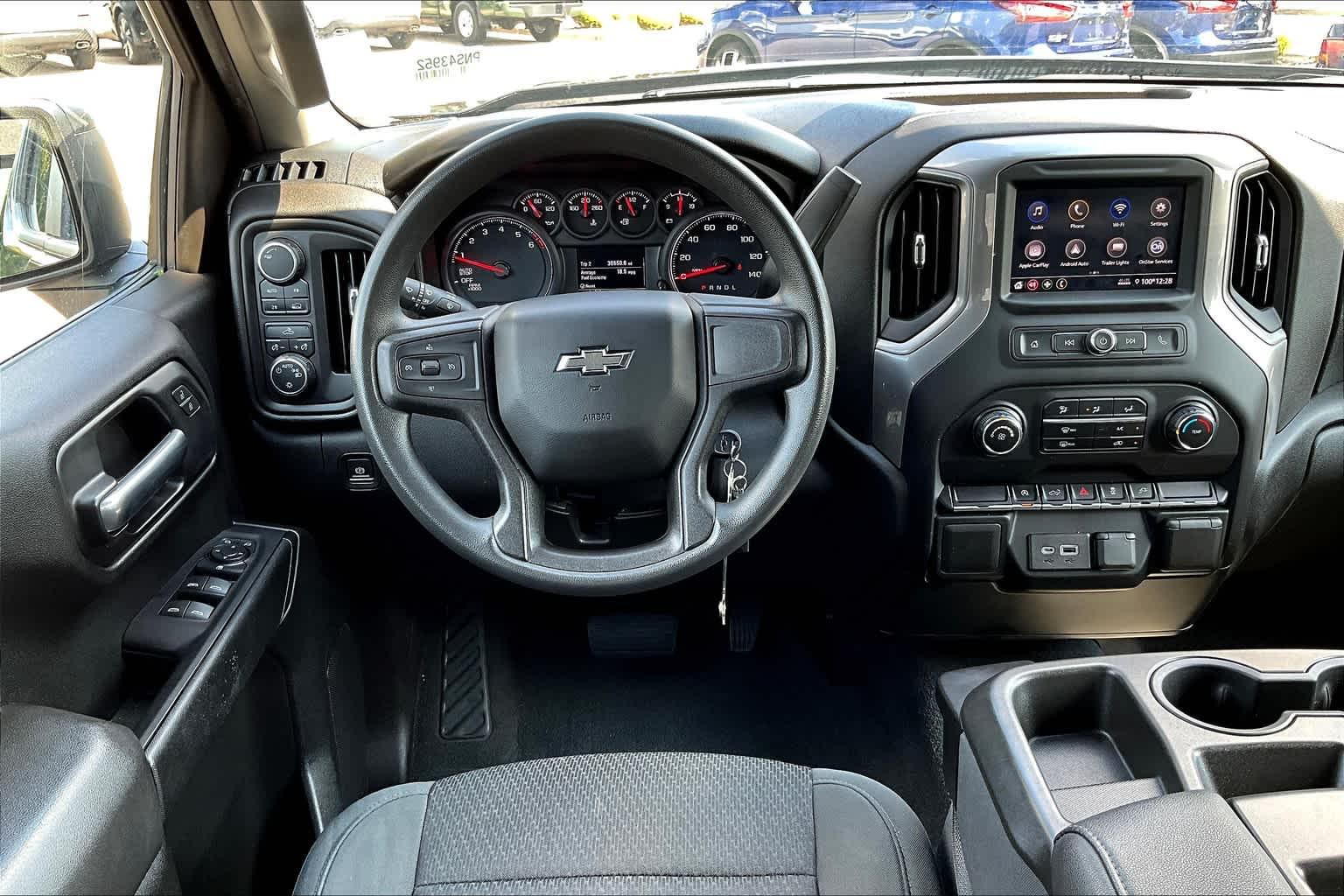 2021 Chevrolet Silverado 1500 Custom 4WD Crew Cab 147 - Photo 17