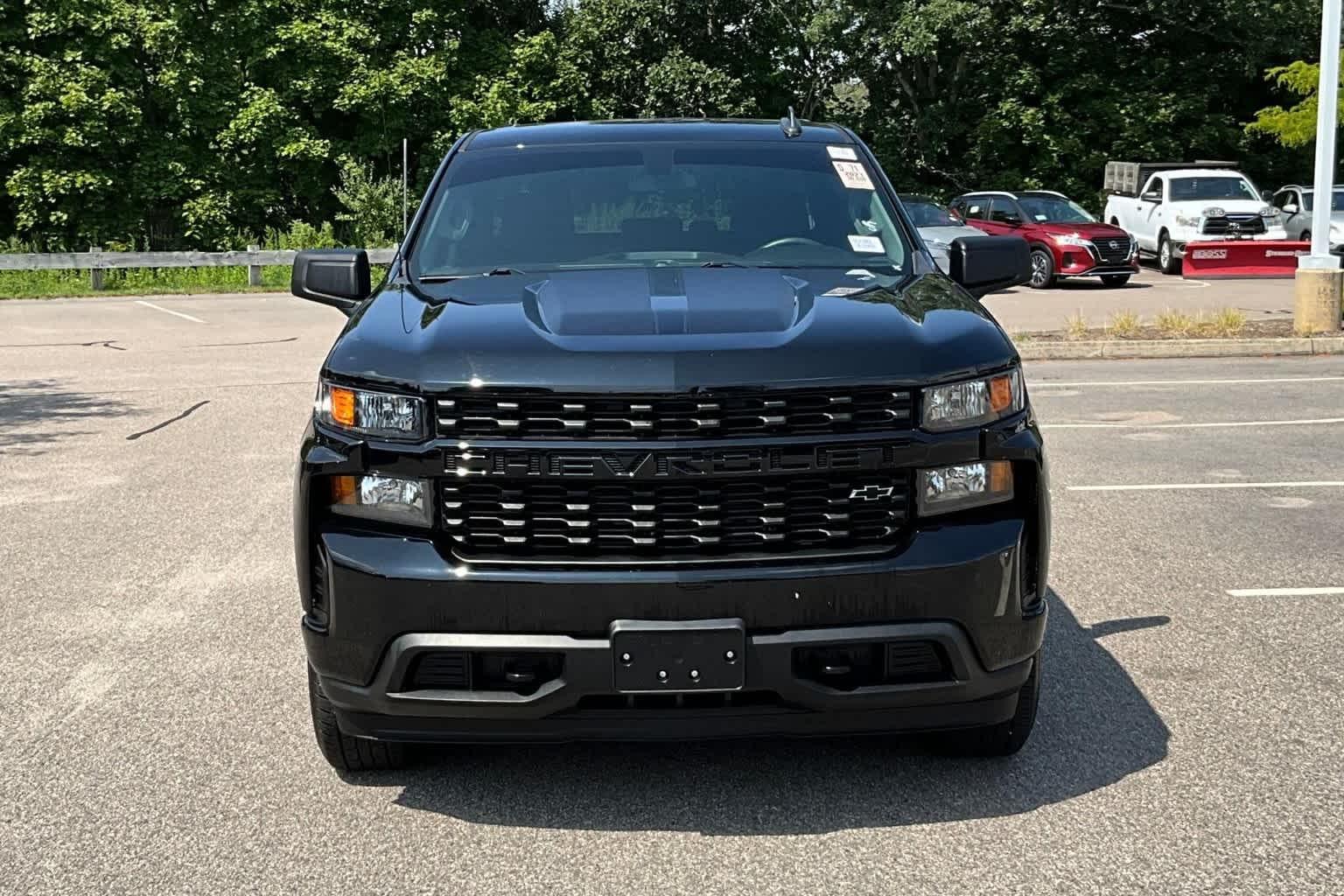 2021 Chevrolet Silverado 1500 Custom 4WD Crew Cab 147 - Photo 2