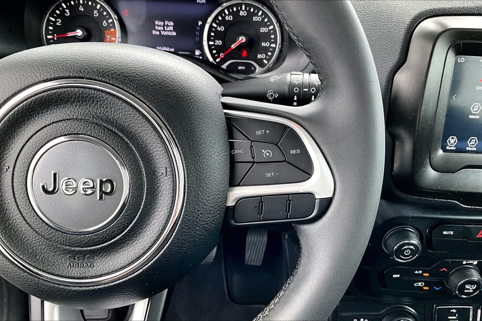 2021 Jeep Renegade Latitude - Photo 25