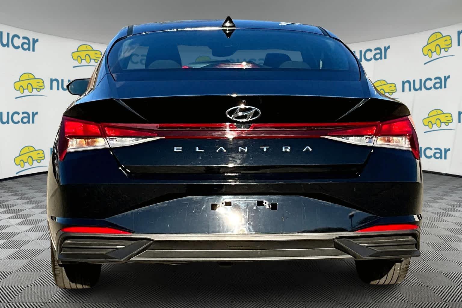 2023 Hyundai Elantra SEL - Photo 5