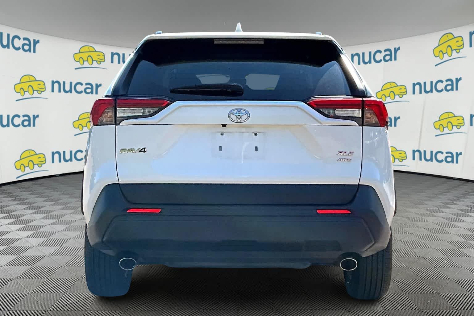 2023 Toyota RAV4 XLE - Photo 5