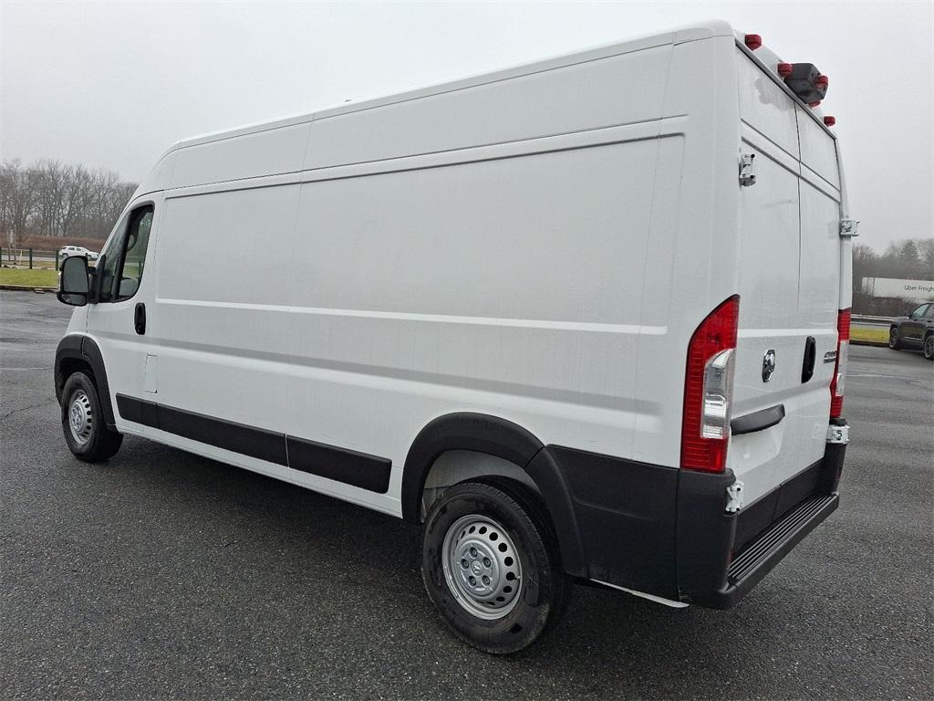 2025 Ram ProMaster 2500 High Roof - Photo 3