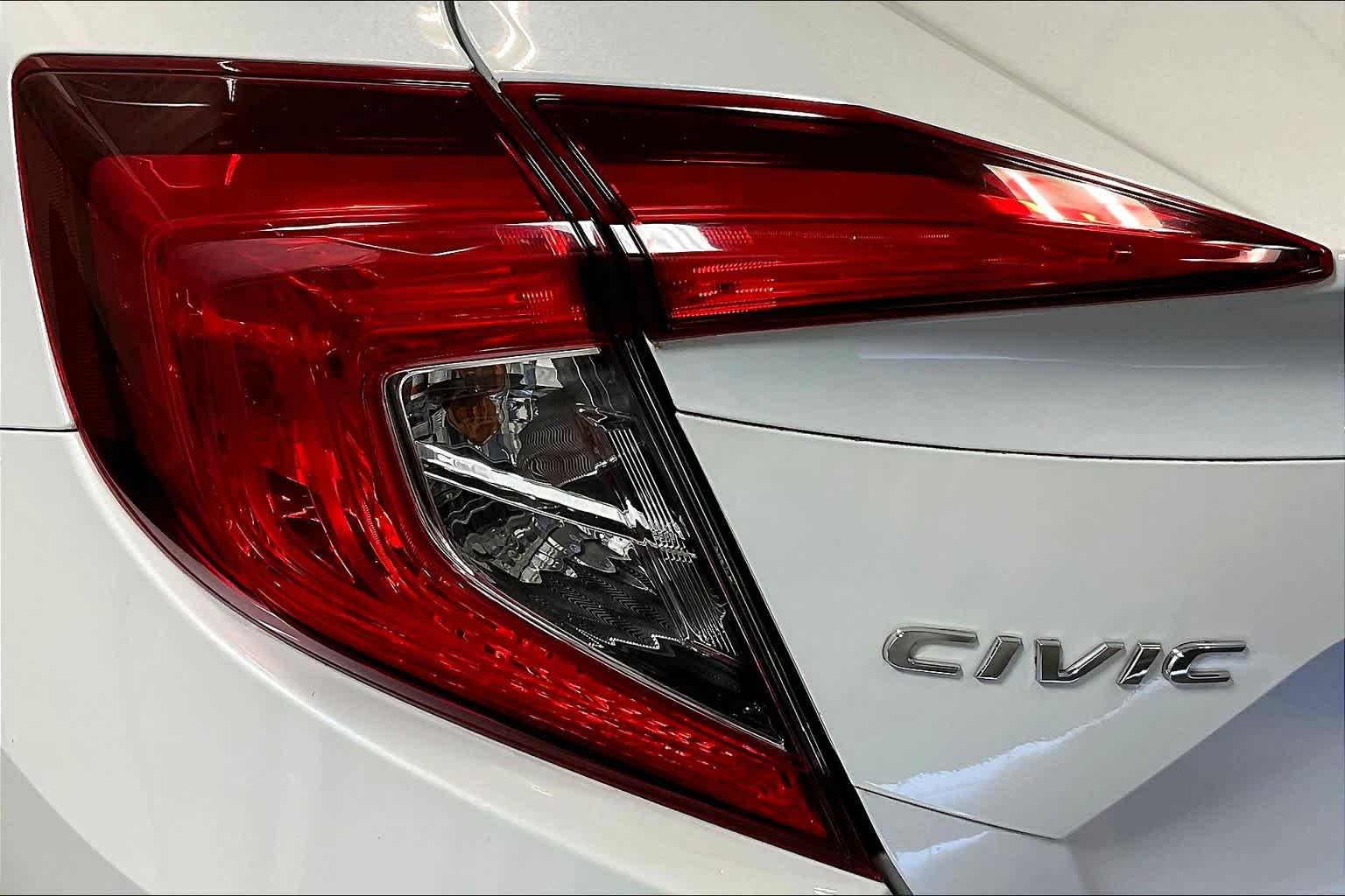 2021 Honda Civic LX - Photo 32