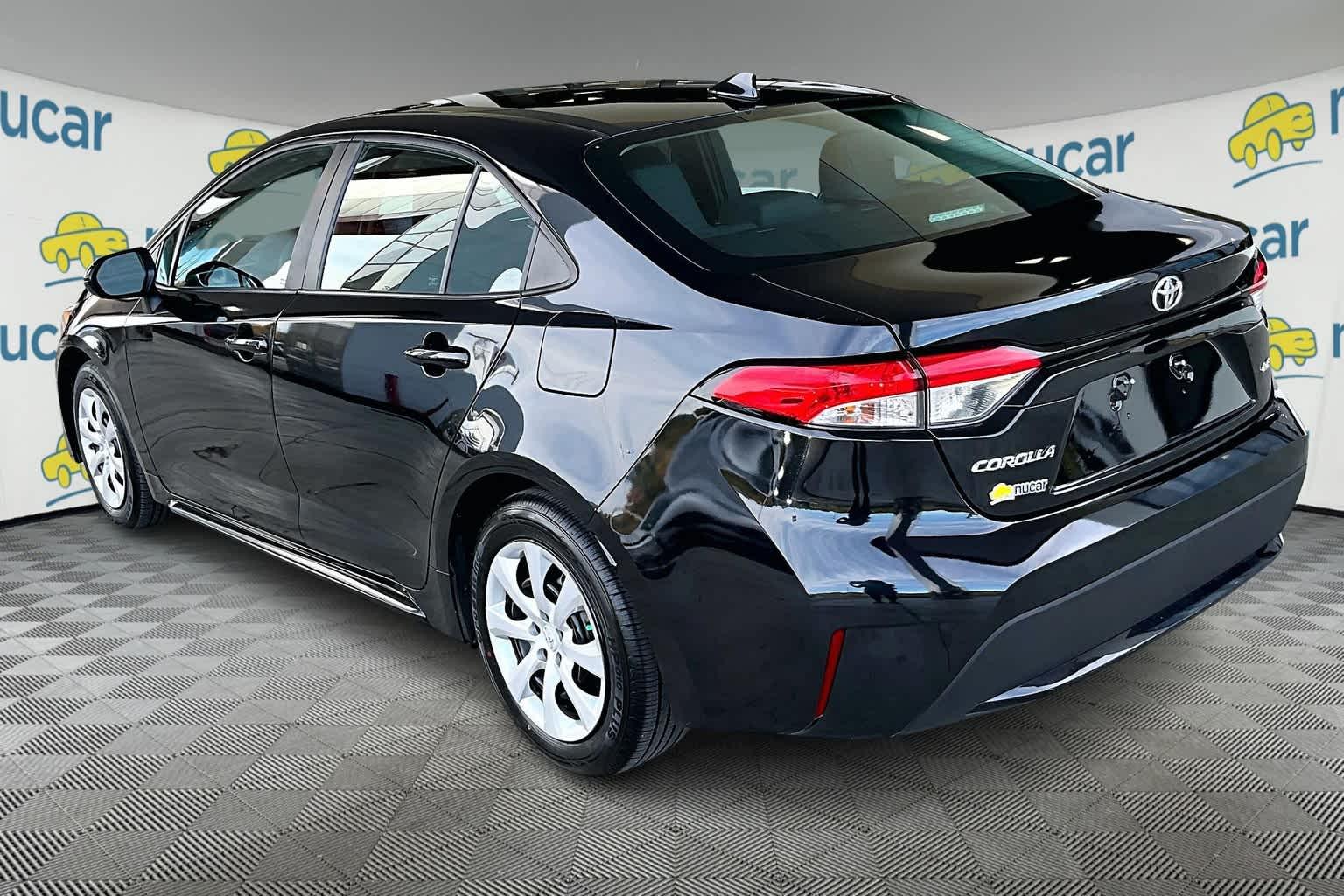 2021 Toyota Corolla LE - Photo 4