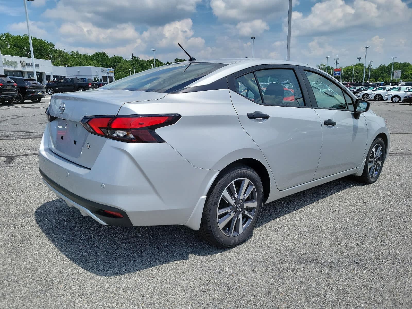 2024 Nissan Versa S - Photo 6