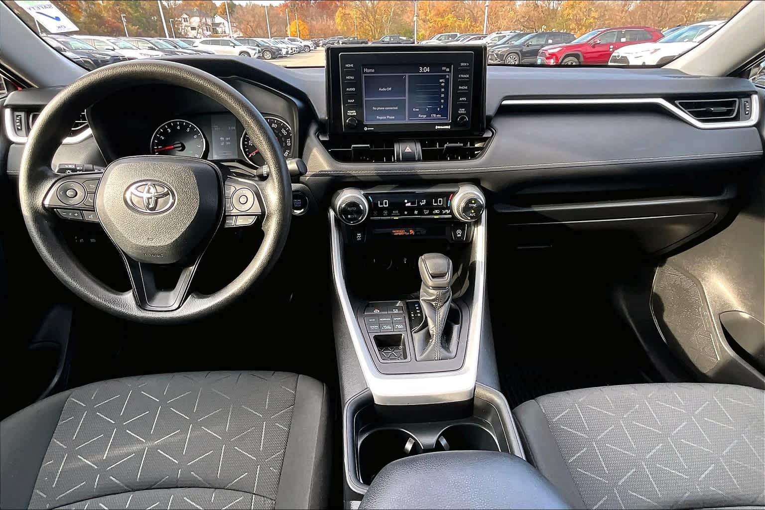 2021 Toyota RAV4 XLE - Photo 21