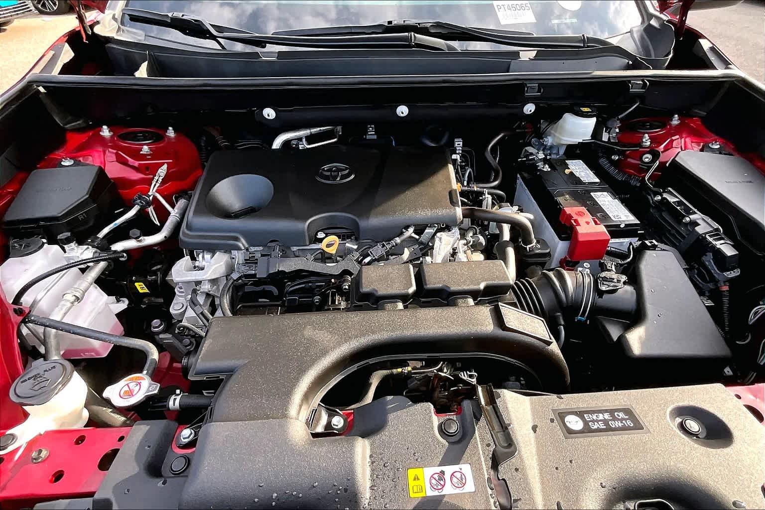 2021 Toyota RAV4 XLE - Photo 28