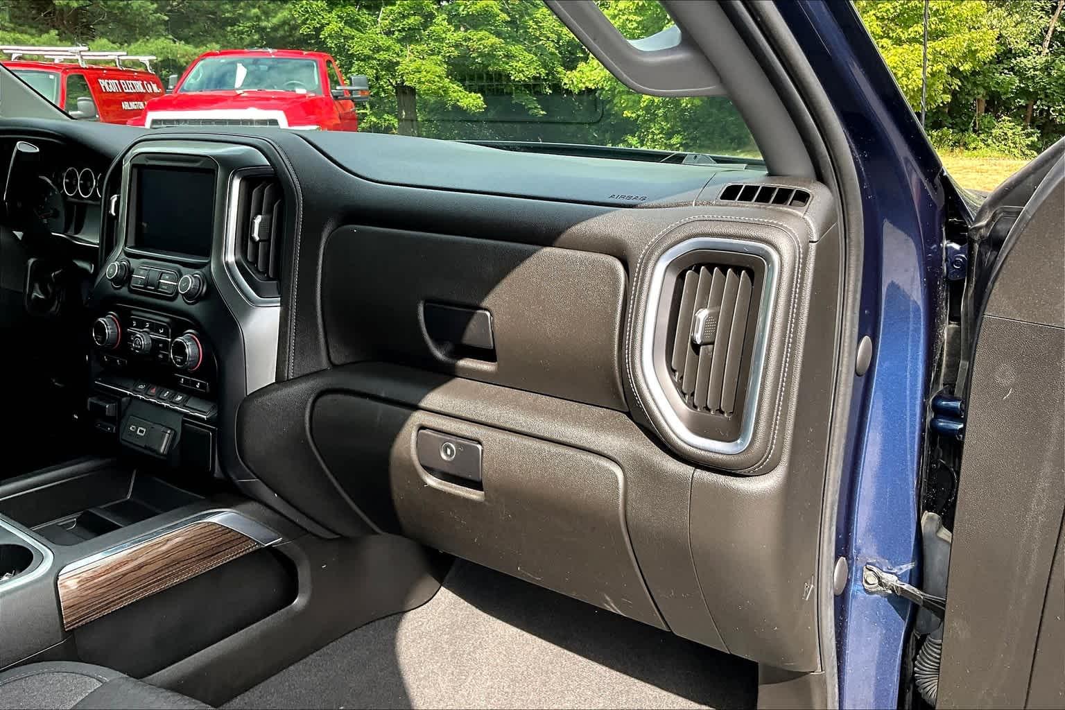 2021 Chevrolet Silverado 1500 RST 4WD Crew Cab 157 - Photo 13