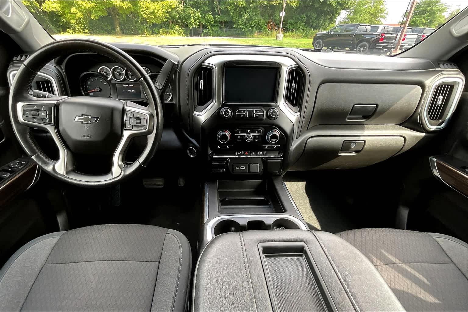 2021 Chevrolet Silverado 1500 RST 4WD Crew Cab 157 - Photo 20