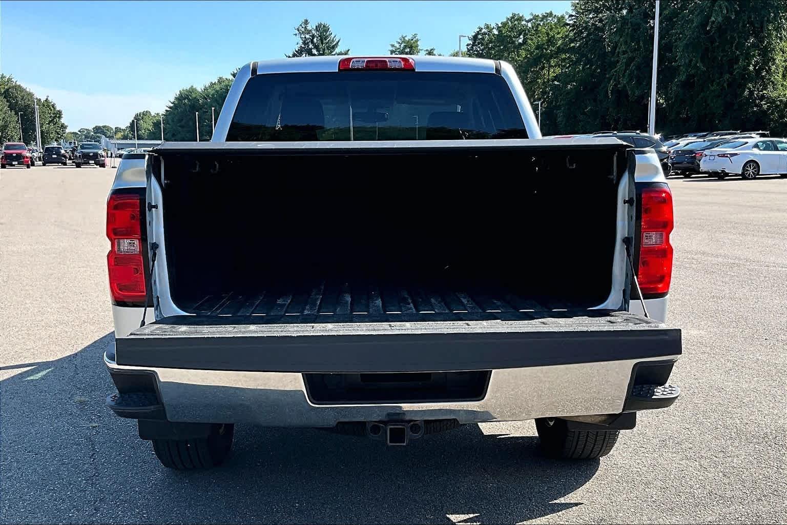 2018 Chevrolet Silverado 1500 LT 4WD Crew Cab 143.5 - Photo 27