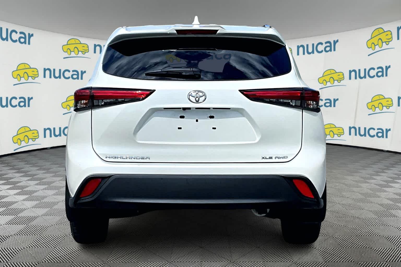 2021 Toyota Highlander XLE - Photo 5