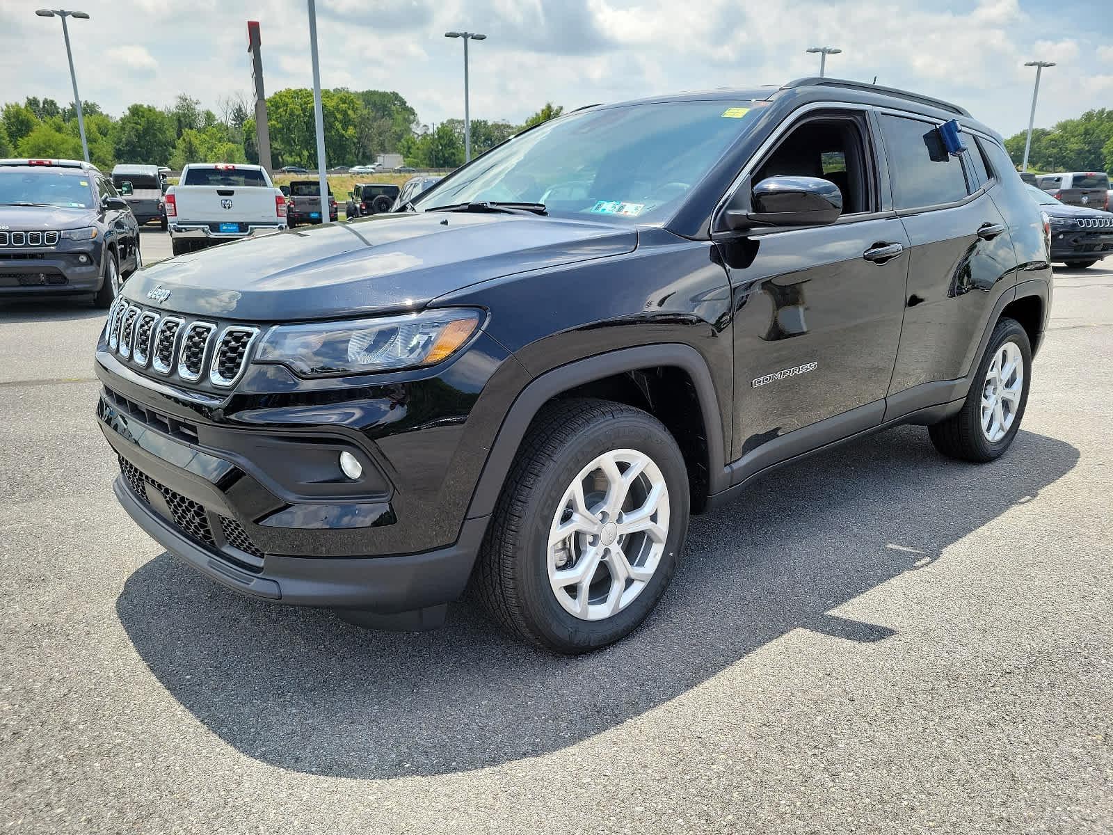 2024 Jeep Compass Latitude - Photo 3