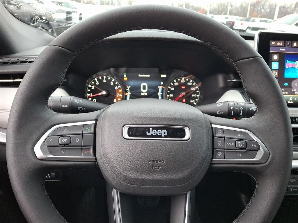 2025 Jeep Compass Limited - Photo 15