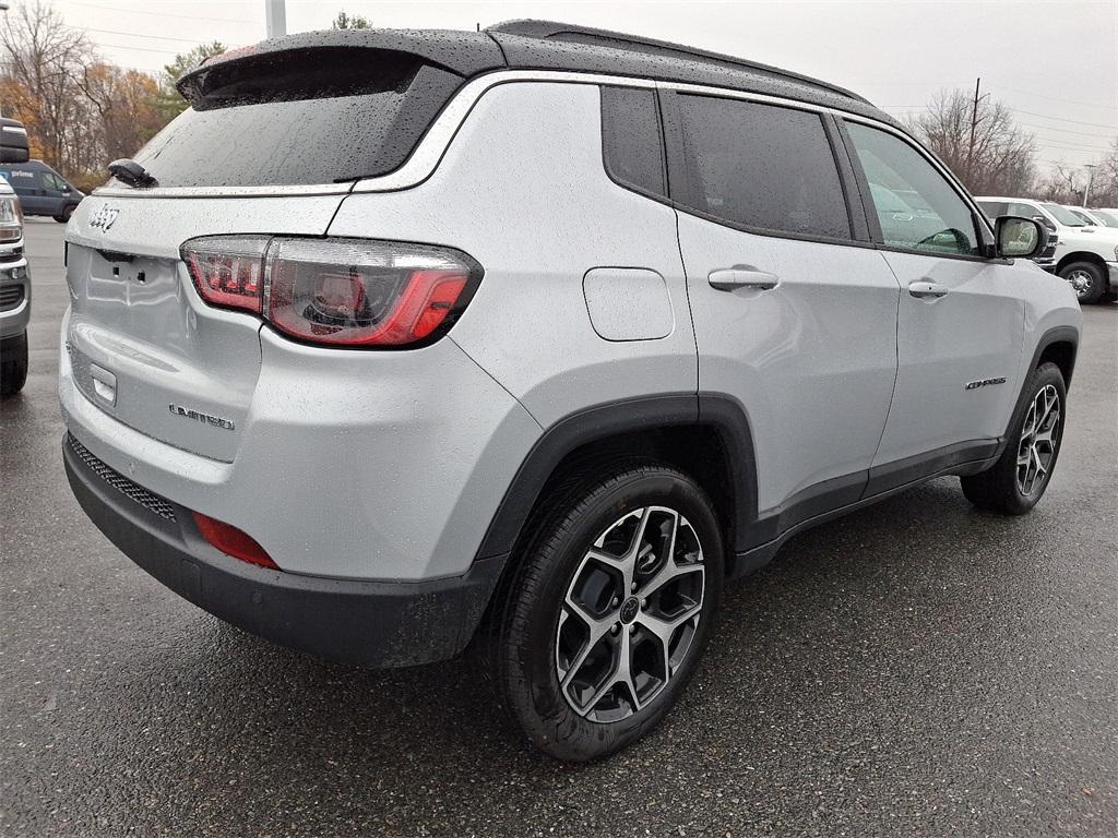 2025 Jeep Compass Limited - Photo 4