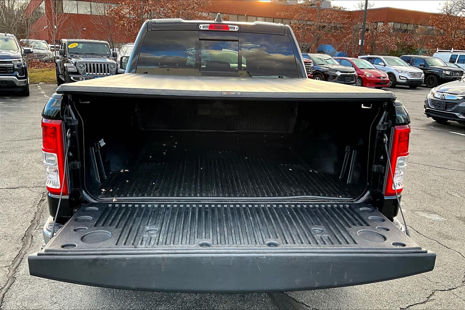 2021 Ram 1500 Big Horn 4x4 Quad Cab 64 Box - Photo 31