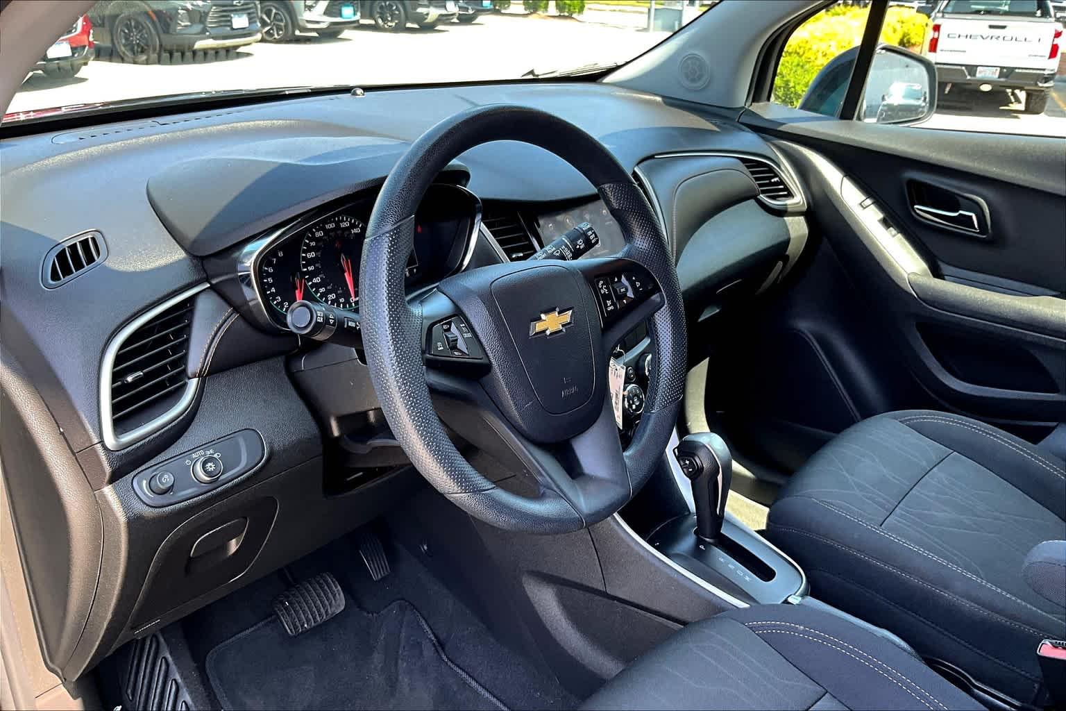 2020 Chevrolet Trax LT - Photo 8