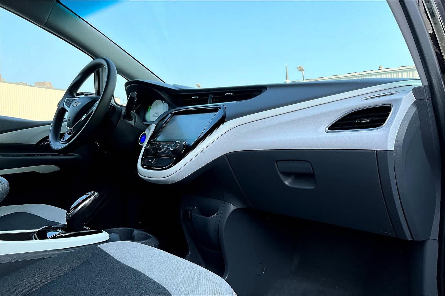 2020 Chevrolet Bolt EV LT - Photo 14