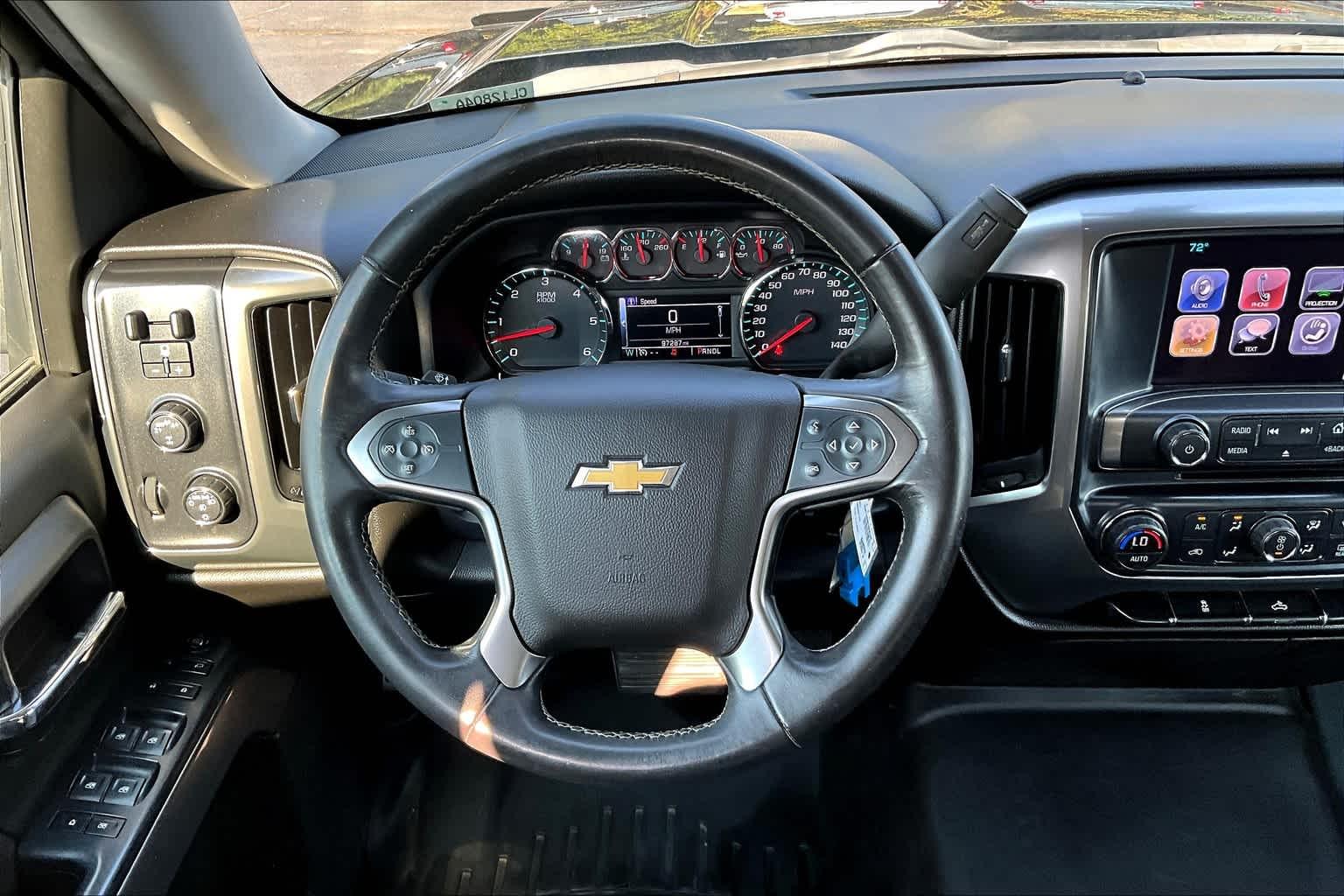 2017 Chevrolet Silverado 1500 LT 4WD Crew Cab 143.5 - Photo 16