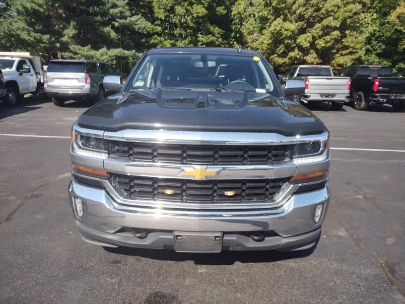 2017 Chevrolet Silverado 1500 LT 4WD Crew Cab 143.5 - Photo 2