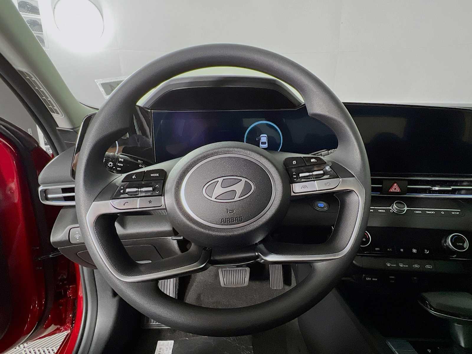 2024 Hyundai Elantra SEL - Photo 7