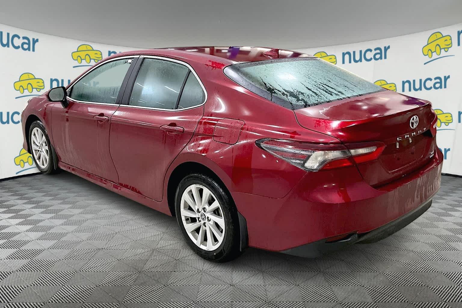 2022 Toyota Camry LE - Photo 4