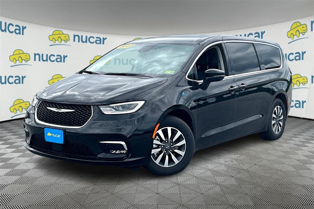 2023 Chrysler Pacifica Hybrid Touring L - Photo 3